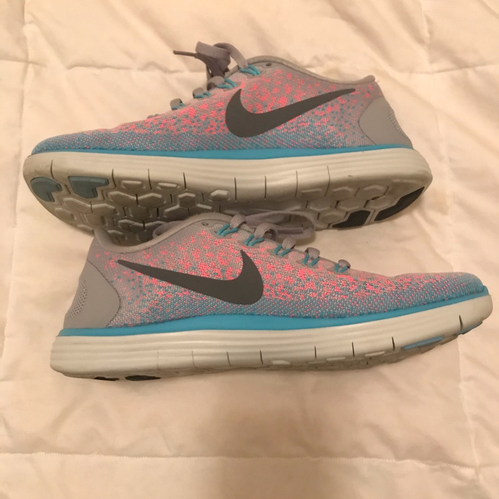 Nike Free RN Distance tennis shoes